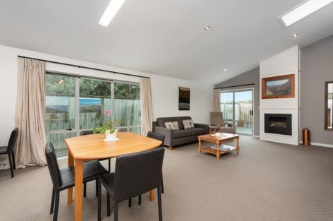 Photo of property in 5 Lennon Way, Papamoa Beach, Papamoa, 3118