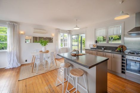 Photo of property in 30 Selwyn Avenue, Akaroa, 7520