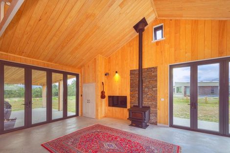 Photo of property in 2/19 Monteith Road, Albert Town, Wanaka, 9382