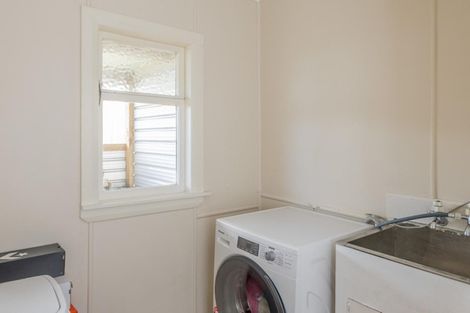 Photo of property in 10 Stuckey Street, Levin, 5510