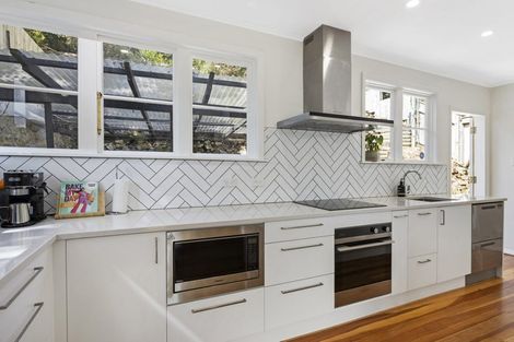 Photo of property in 2 Walden Street, Strathmore Park, Wellington, 6022