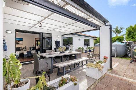 Photo of property in 24 Ohope Place, Papamoa Beach, Papamoa, 3118