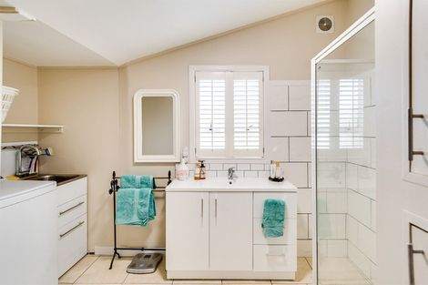 Photo of property in 911 Nelson Street North, Mahora, Hastings, 4120