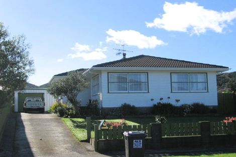 Photo of property in 6 Kairanga Crescent, Wainuiomata, Lower Hutt, 5014