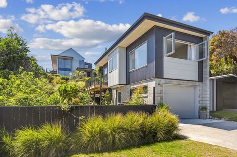 Photo of property in 15 Karekare Road, Raumati South, Paraparaumu, 5032