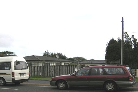 Photo of property in 385 Triangle Road, Henderson, Auckland, 0610