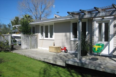 Photo of property in 1/91 Selwyn Crescent, Forrest Hill, Auckland, 0620