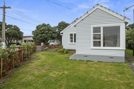 Photo of property in 36 Inglis Street, Seatoun, Wellington, 6022
