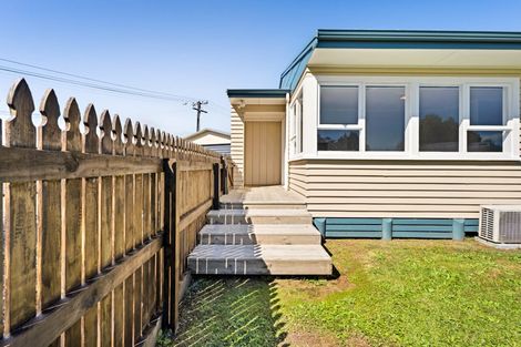 Photo of property in 4 Standish Street, New Plymouth, 4310