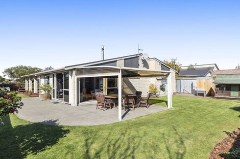 Photo of property in 43 Dunbarton Street, Redwood, Christchurch, 8051