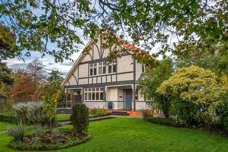 Photo of property in 27 High Street, Bulls, 4818