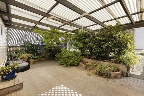 Photo of property in 52 Freyberg Street, Lyall Bay, Wellington, 6022