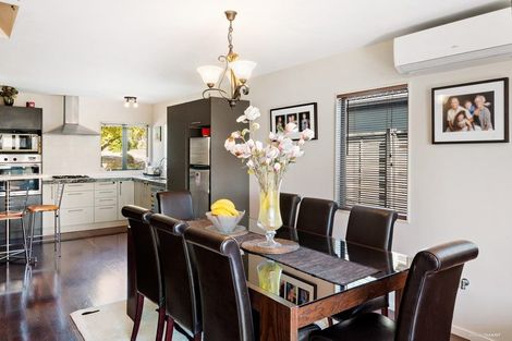 Photo of property in 4/64 Schnapper Rock Road, Schnapper Rock, Auckland, 0632