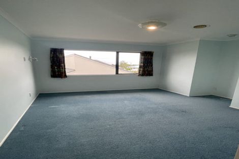 Photo of property in 102 Branch Road, Highlands Park, New Plymouth, 4312