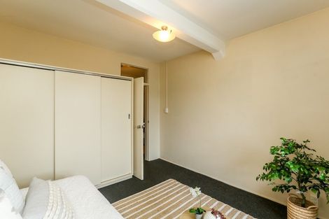 Photo of property in 127 Saint Aubyn Street, New Plymouth, 4310