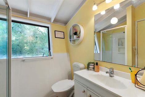 Photo of property in 1913 Paparoa Valley Road, Paparoa, 0571