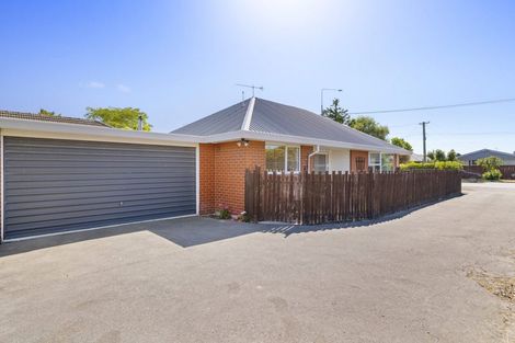 Photo of property in 1/216 Greers Road, Bryndwr, Christchurch, 8053