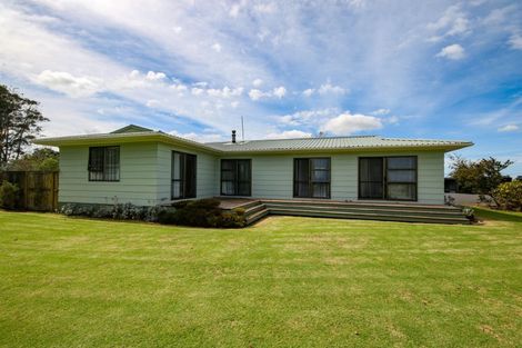 Photo of property in 76 Robertson Road, Ruawai, 0591