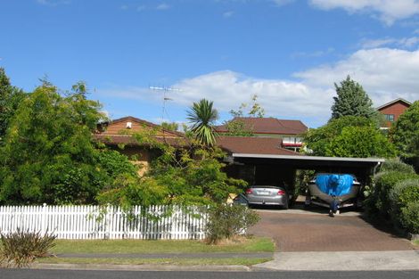 Photo of property in 23 Palliser Lane, Browns Bay, Auckland, 0630