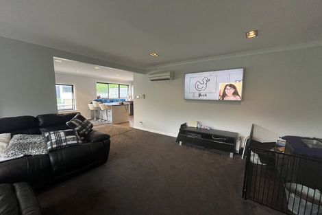 Photo of property in 36 Kamahi Street, Stokes Valley, Lower Hutt, 5019