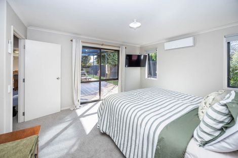 Photo of property in 31 Nielsen Gardens, Rototuna, Hamilton, 3210