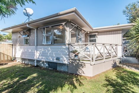 Photo of property in 84 Aorangi Road, Paraparaumu, 5032