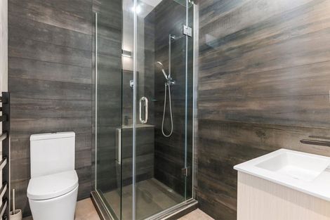 Photo of property in 236 Vipond Road, Stanmore Bay, Whangaparaoa, 0932