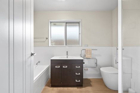 Photo of property in 166 Barrington Street, Somerfield, Christchurch, 8024