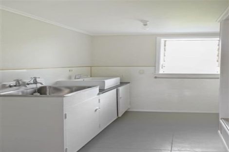 Photo of property in 23 Evans Road, Glen Eden, Auckland, 0602