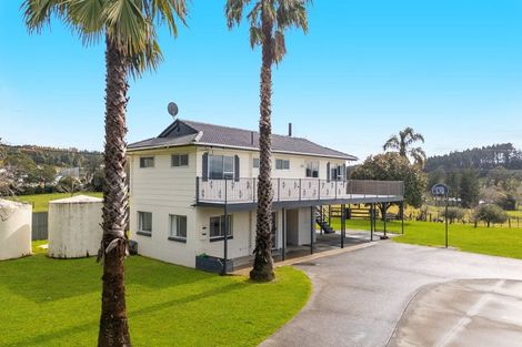 Photo of property in 6 Deacon Road, Riverhead, Kumeu, 0892