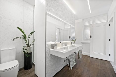 Photo of property in 44 Mcfarlane Street, Mount Victoria, Wellington, 6011