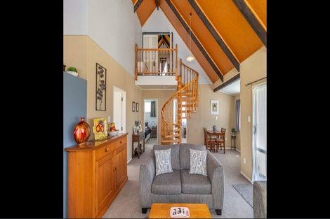 Photo of property in 8a Broadbelt Grove, Levin, 5510