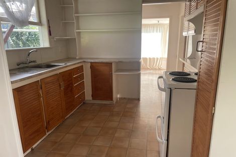 Photo of property in 32 Bruce Road, Glenfield, Auckland, 0629