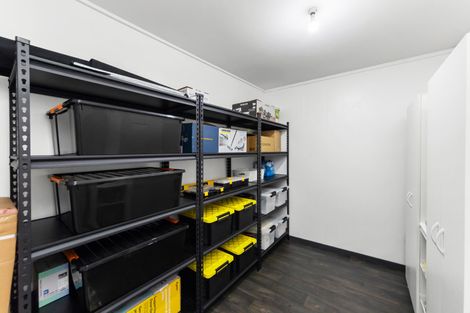 Photo of property in 7 Medallion Court, Kelvin Grove, Palmerston North, 4414