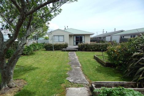 Photo of property in 29 Russell Street, Westport, 7825