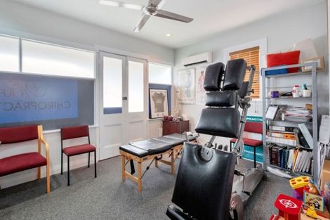 Photo of property in 2/61 Shakespeare Road, Milford, Auckland, 0620