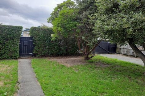 Photo of property in 56 Aikmans Road, Merivale, Christchurch, 8014