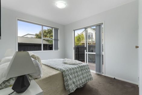 Photo of property in 54 Cockayne Crescent, Sunnynook, Auckland, 0620