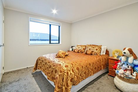 Photo of property in 82 Harriet Johnston Drive, Pokeno, 2402