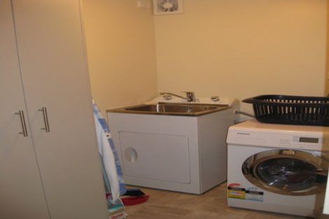 Photo of property in 47 Fitzpatrick Street, Newlands, Wellington, 6037