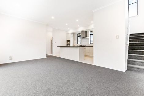 Photo of property in 21 Couldrey Crescent, Red Beach, 0932