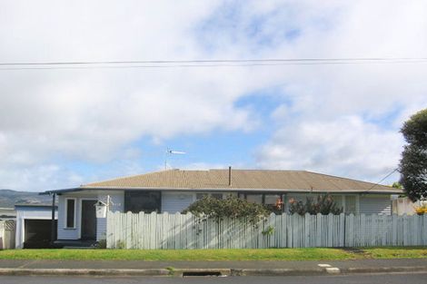 Photo of property in 20 Raumati Crescent, Onerahi, Whangarei, 0110