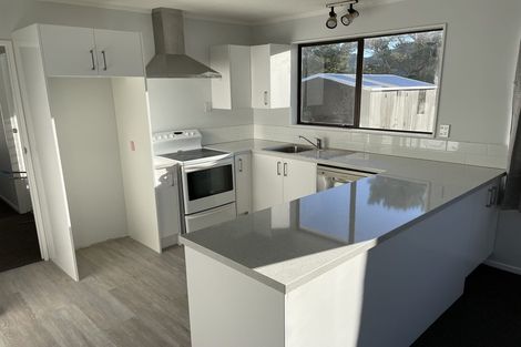 Photo of property in 63 Percy Dyett Drive, Karori, Wellington, 6012