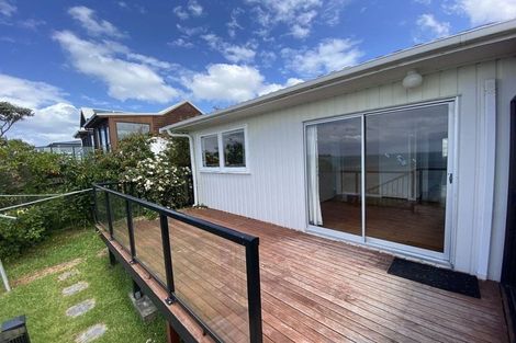 Photo of property in 244 Vipond Road, Stanmore Bay, Whangaparaoa, 0932