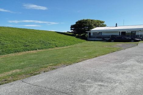 Photo of property in 5 Domett Street, Waitara, 4320