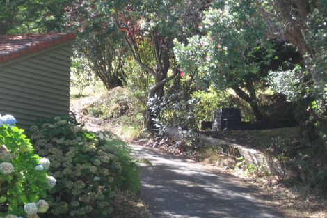 Photo of property in 33 Brigantine Drive, Beach Haven, Auckland, 0626