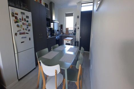 Photo of property in 14 Kauamo Close, Waiwhetu, Lower Hutt, 5010