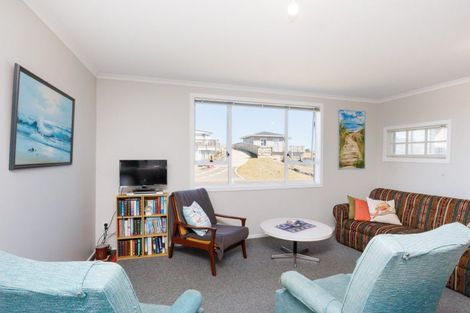 Photo of property in 13 Nelson Street, Foxton Beach, Foxton, 4815