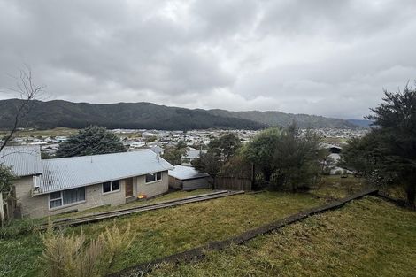 Photo of property in 1/6 Naseby Grove, Wainuiomata, Lower Hutt, 5014