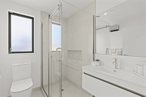 Photo of property in 2/130 Holly Road, St Albans, Christchurch, 8014